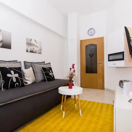 Apartment Nikaroni-1 By Interhome *