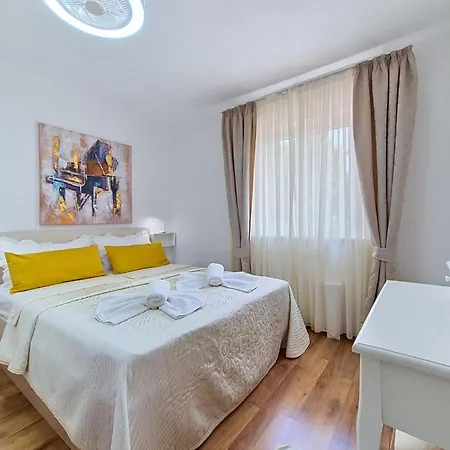 Nikaroni-1 By Interhome Apartmán Trogir